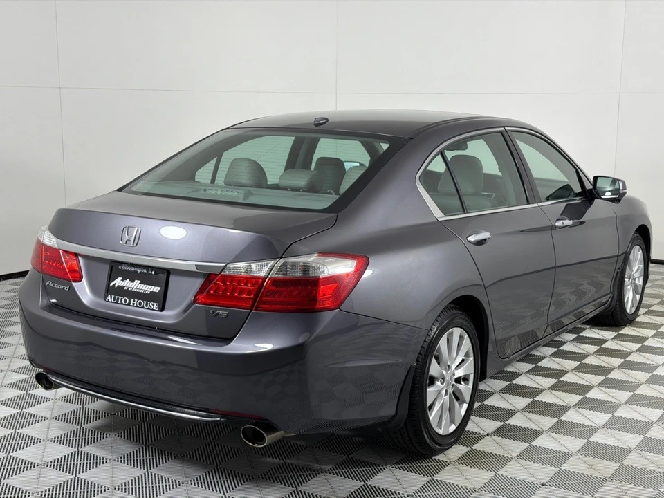 2015 Honda Accord 9th Gen - Image 5 of 12