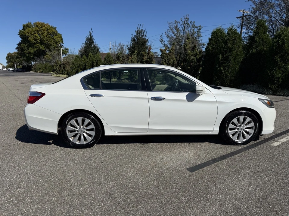 2015 Honda Accord 9th Gen - Image 5 of 14