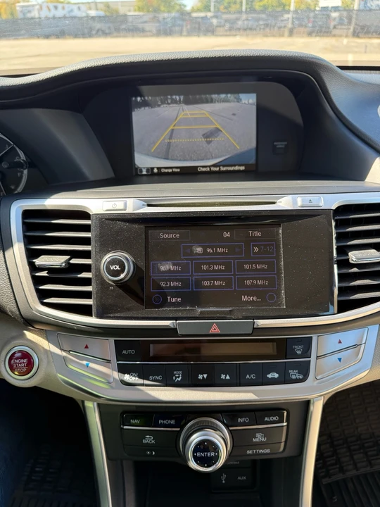 2015 Honda Accord 9th Gen - Image 8 of 14