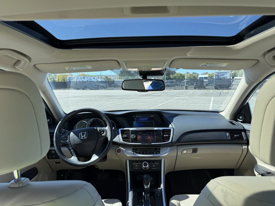 2015 Honda Accord 9th Gen - Image 12 of 14