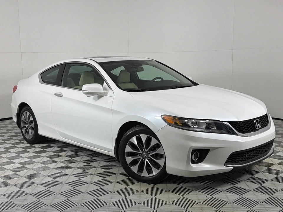 2015 Honda Accord 9th Gen - Image 2 of 12