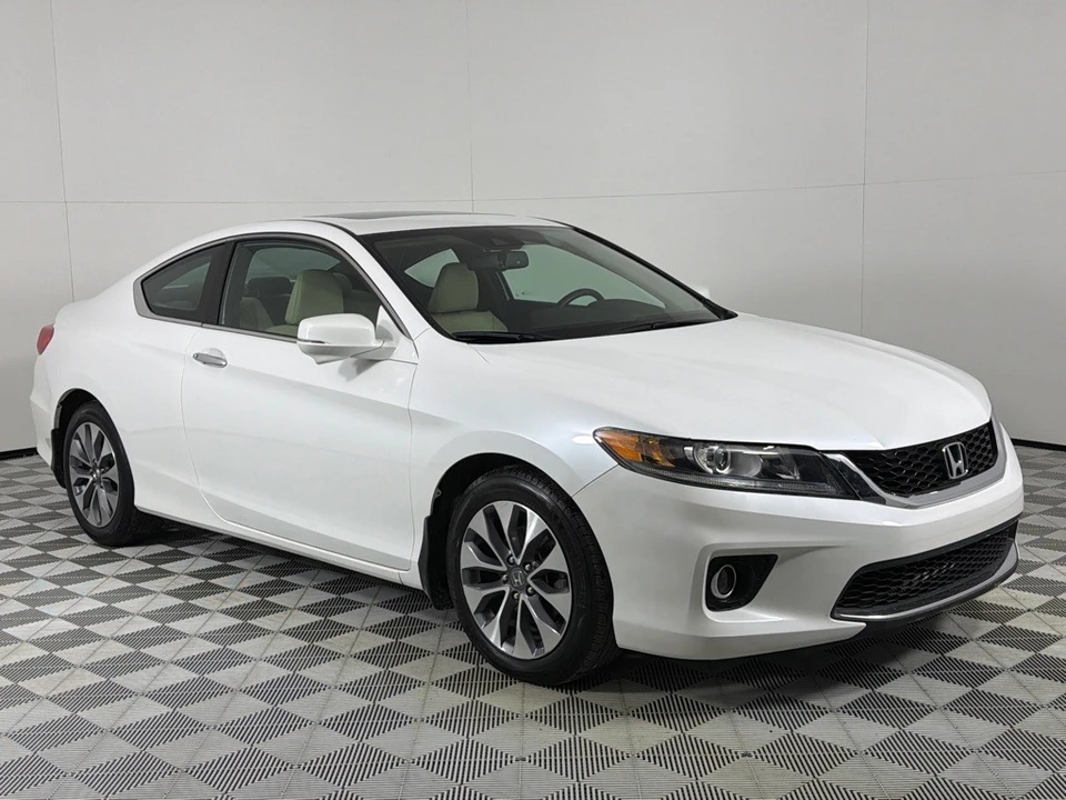 2015 Honda Accord 9th Gen - Image 3 of 12