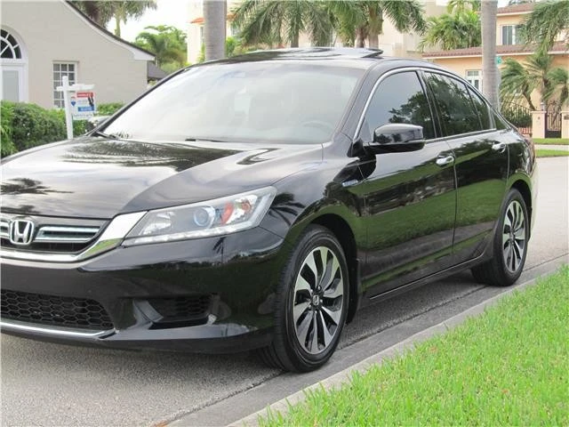 2015 Honda Accord 9th Gen - Image 5 of 12