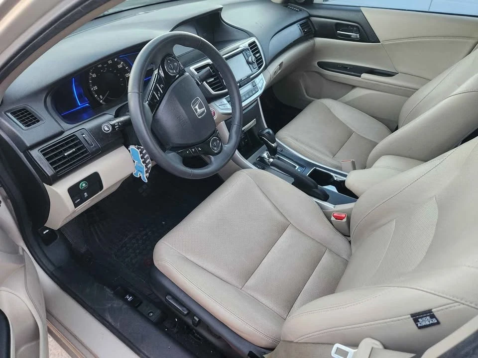 2015 Honda Accord 9th Gen - Image 8 of 9