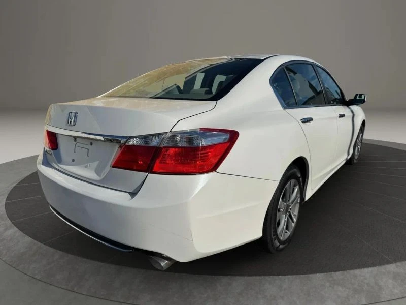 2015 Honda Accord 9th Gen - Image 5 of 12