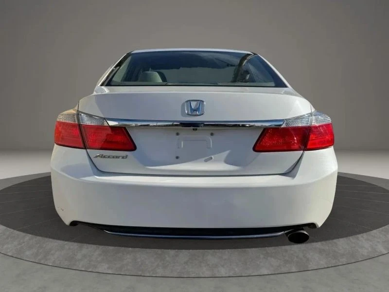 2015 Honda Accord 9th Gen - Image 11 of 12