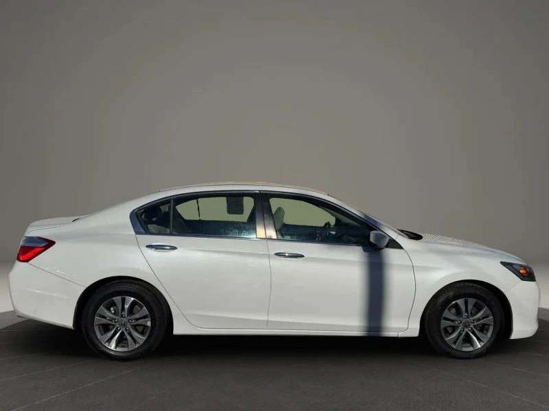 2015 Honda Accord 9th Gen - Image 4 of 12