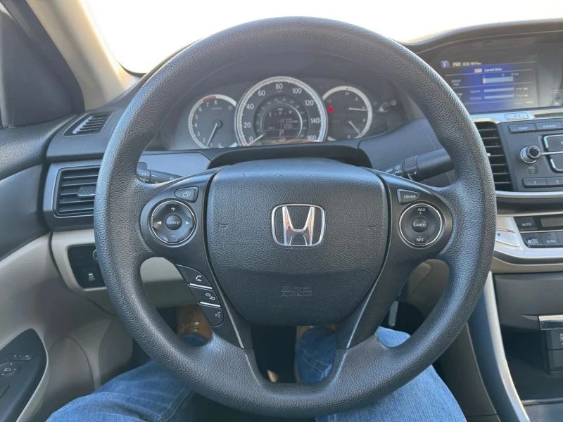 2015 Honda Accord 9th Gen - Image 9 of 12