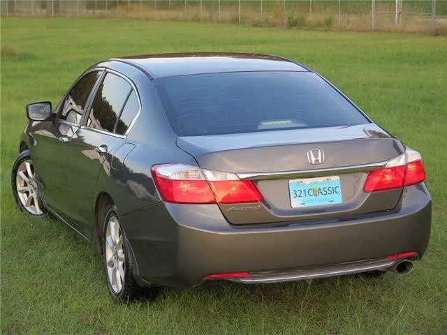 2015 Honda Accord 9th Gen - Image 2 of 4
