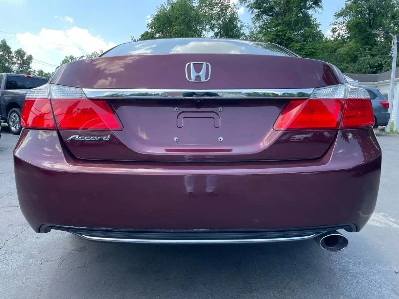 2015 Honda Accord 9th Gen - Image 6 of 12