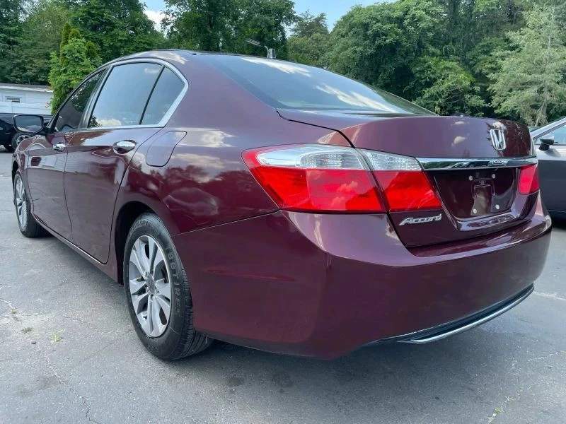 2015 Honda Accord 9th Gen - Image 5 of 12