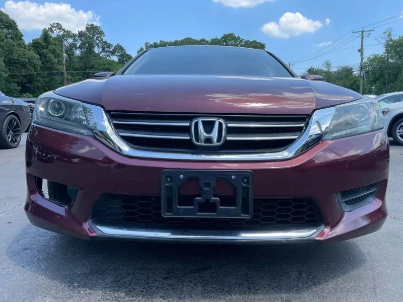 2015 Honda Accord 9th Gen - Image 2 of 12