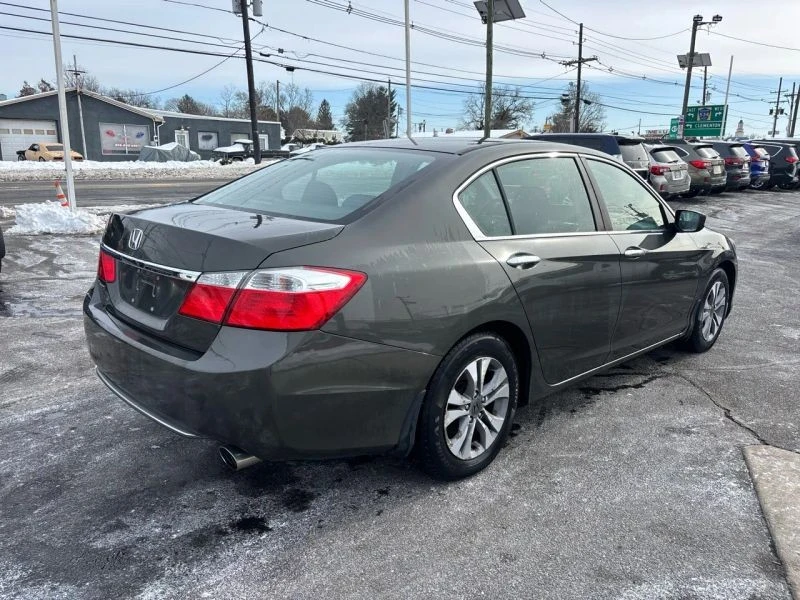 2015 Honda Accord 9th Gen - Image 6 of 12