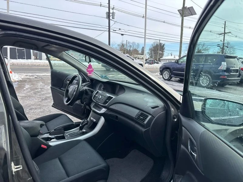 2015 Honda Accord 9th Gen - Image 12 of 12