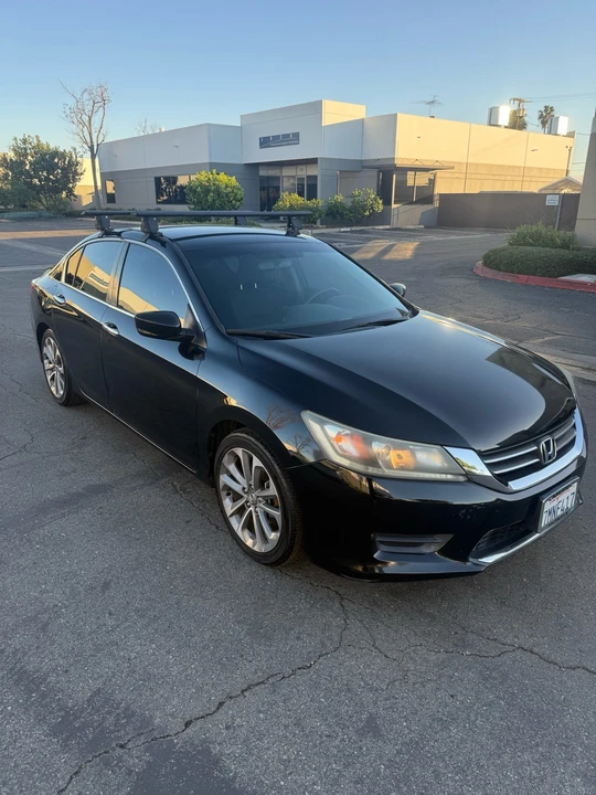 2015 Honda Accord 9th Gen - Image 6 of 14