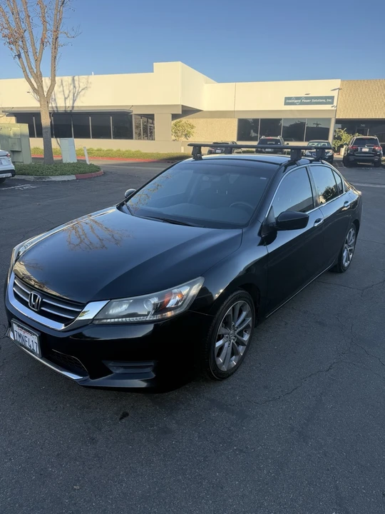 2015 Honda Accord 9th Gen - Image 5 of 14