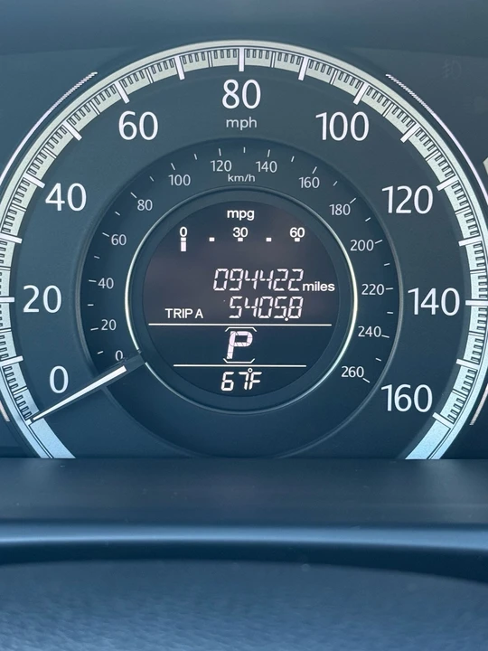2015 Honda Accord 9th Gen - Image 9 of 14