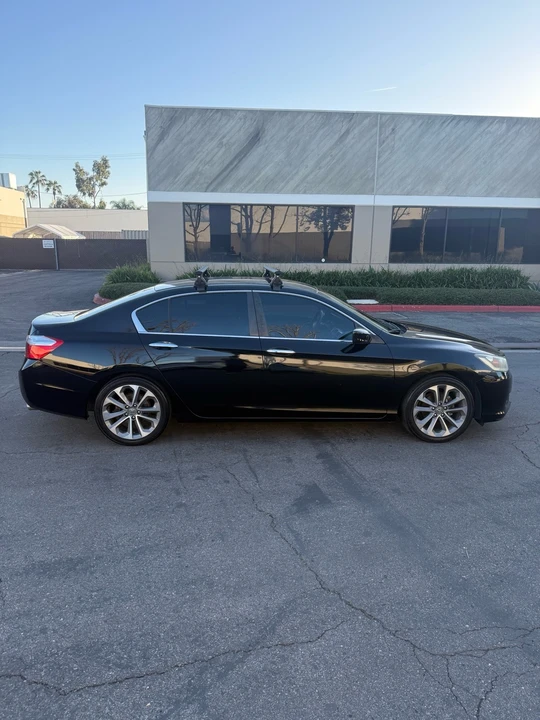 2015 Honda Accord 9th Gen - Image 4 of 14
