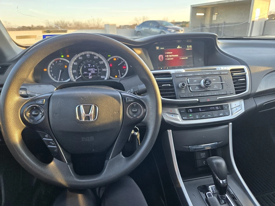 2015 Honda Accord 9th Gen - Image 11 of 18