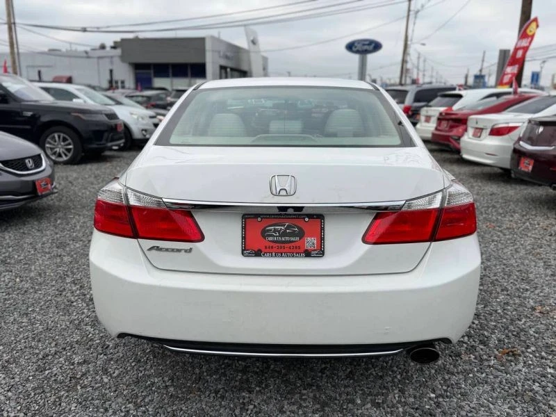 2015 Honda Accord 9th Gen - Image 8 of 12