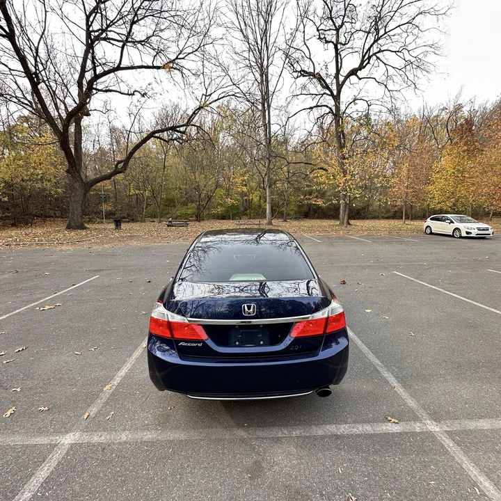 2015 Honda Accord 9th Gen - Image 6 of 16
