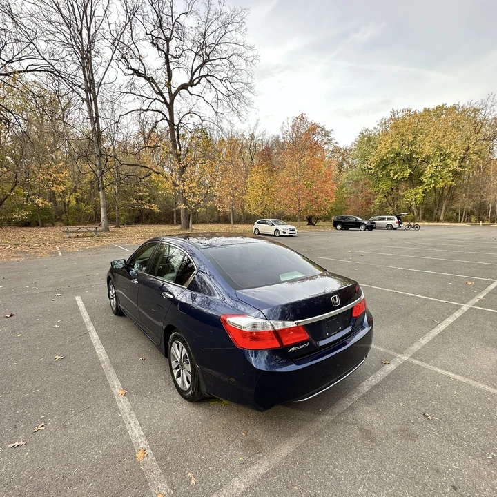 2015 Honda Accord 9th Gen - Image 5 of 16