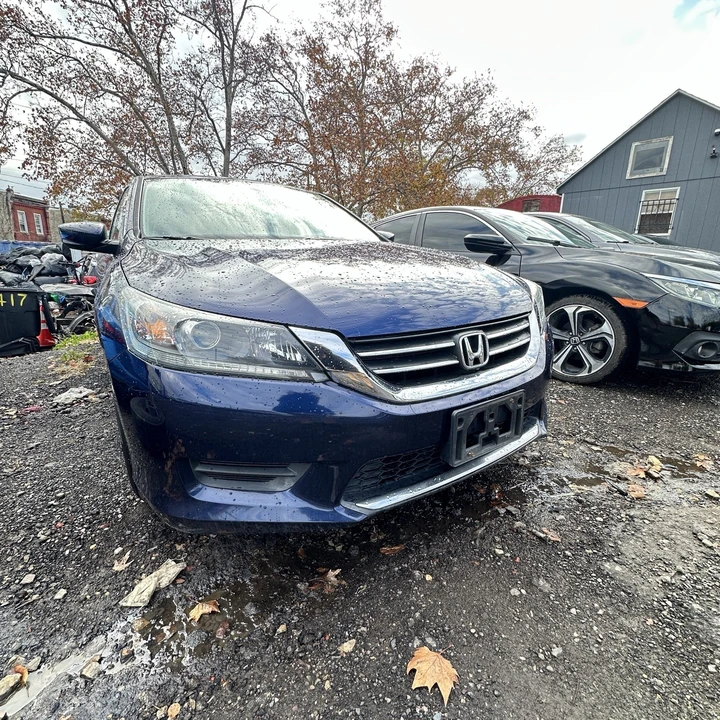 2015 Honda Accord 9th Gen - Image 11 of 16