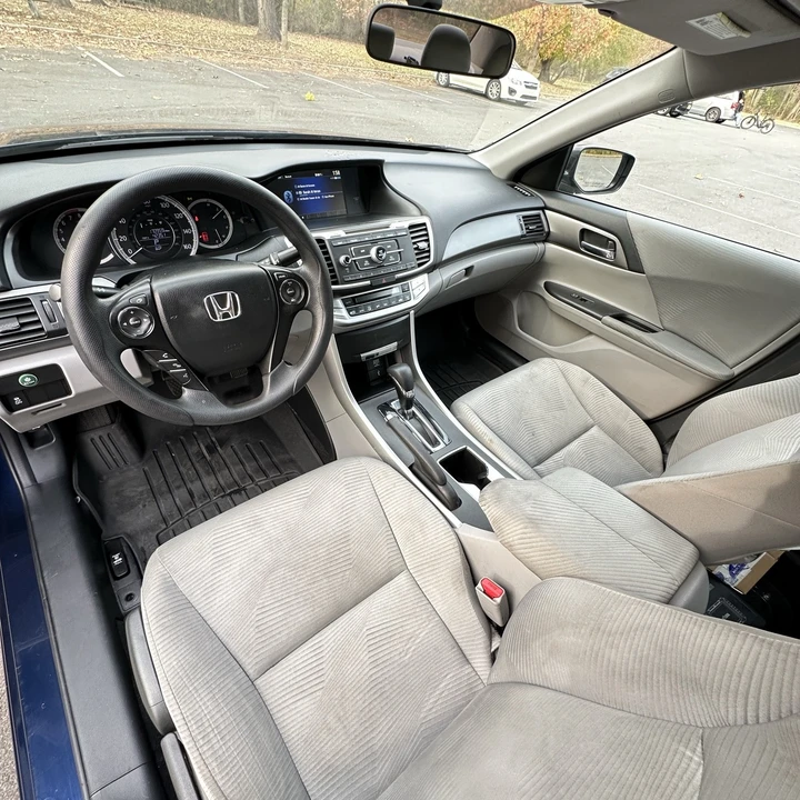 2015 Honda Accord 9th Gen - Image 13 of 16