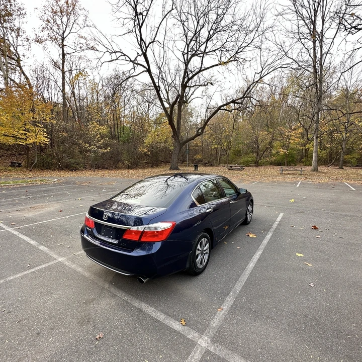 2015 Honda Accord 9th Gen - Image 4 of 16
