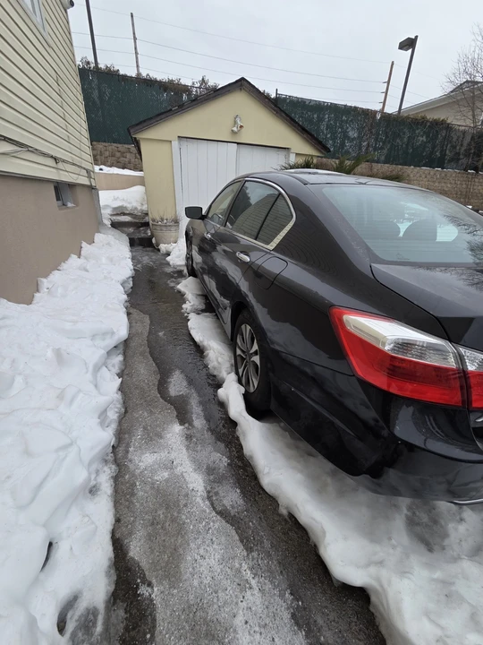 2015 Honda Accord 9th Gen - Image 3 of 4