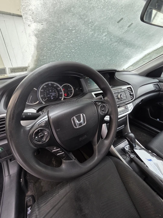 2015 Honda Accord 9th Gen - Image 6 of 6