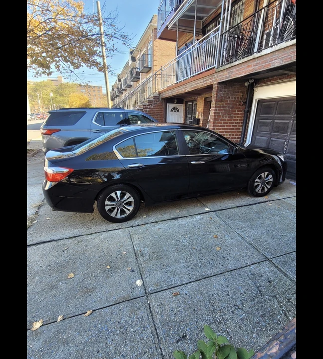 2015 Honda Accord 9th Gen - Image 5 of 6