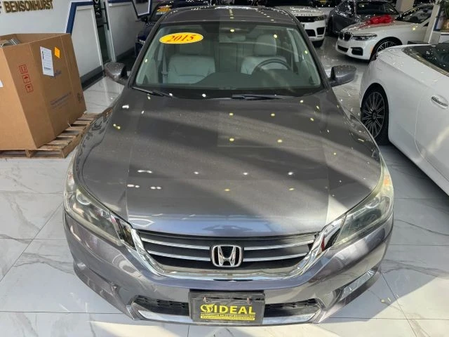 2015 Honda Accord 9th Gen - Image 2 of 31