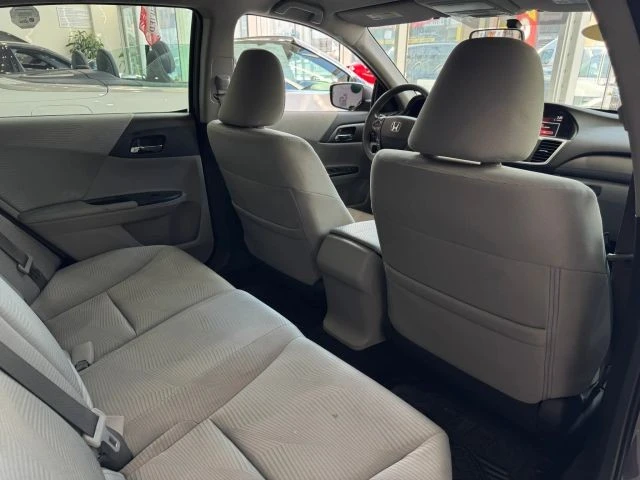 2015 Honda Accord 9th Gen - Image 26 of 31