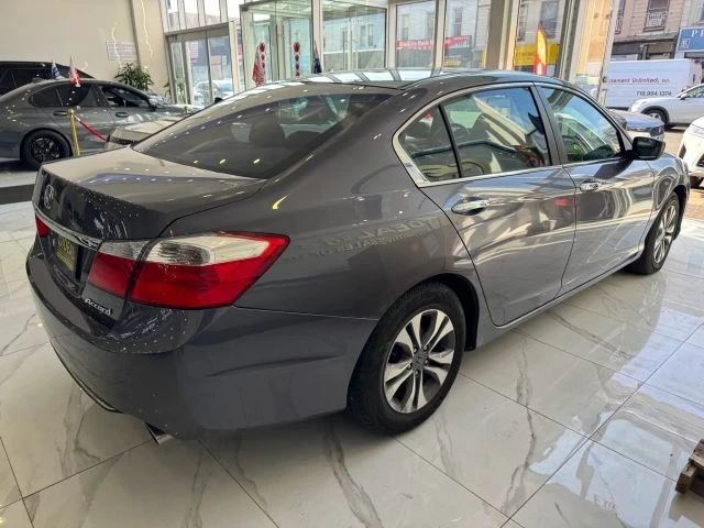 2015 Honda Accord 9th Gen - Image 6 of 31