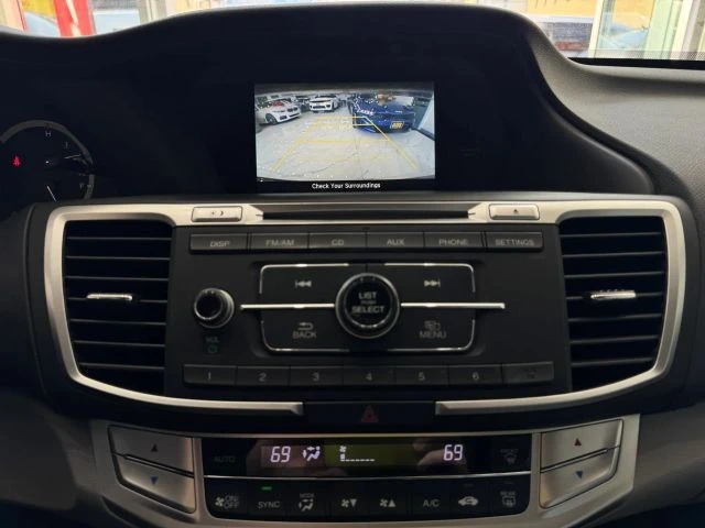 2015 Honda Accord 9th Gen - Image 17 of 31