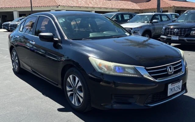 2015 Honda Accord 9th Gen - Image 3 of 11