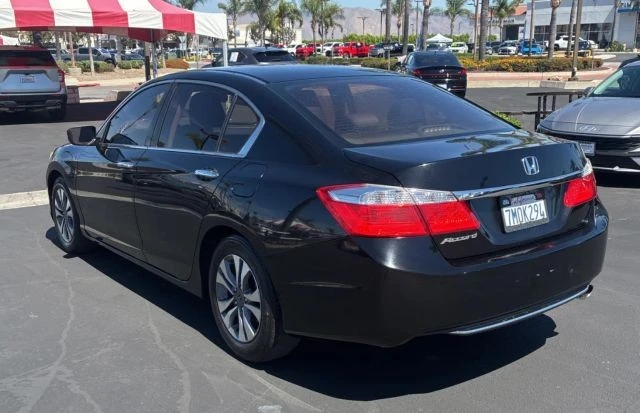 2015 Honda Accord 9th Gen - Image 5 of 11