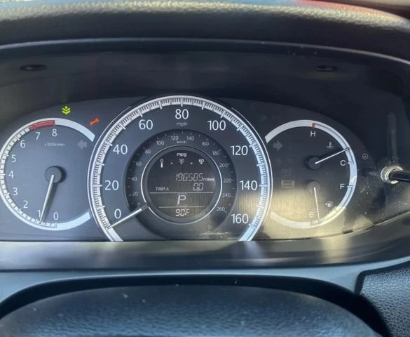 2015 Honda Accord 9th Gen - Image 9 of 11