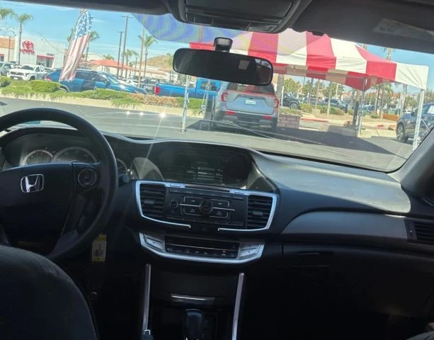 2015 Honda Accord 9th Gen - Image 7 of 11