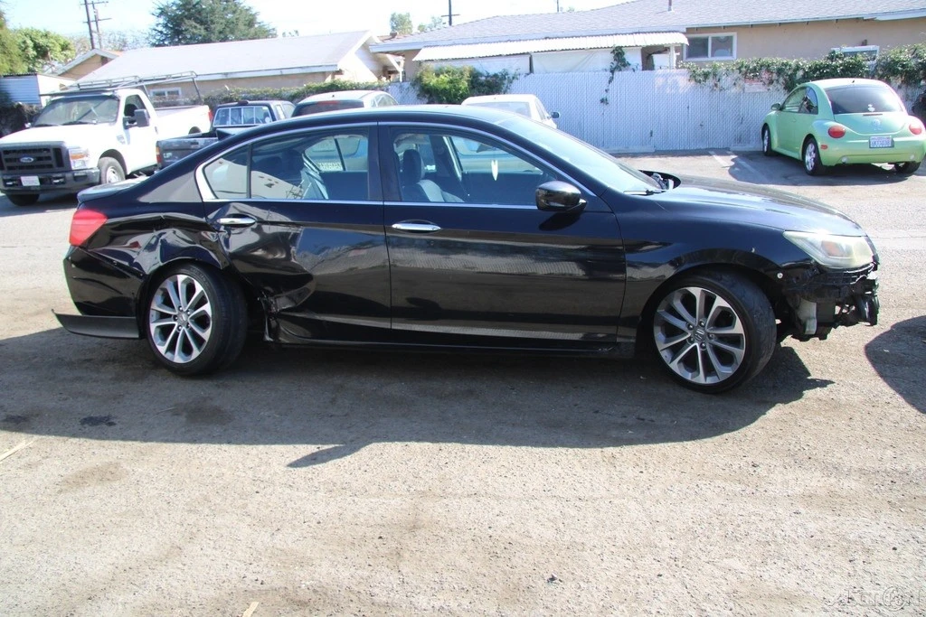 2015 Honda Accord 9th Gen - Image 9 of 21