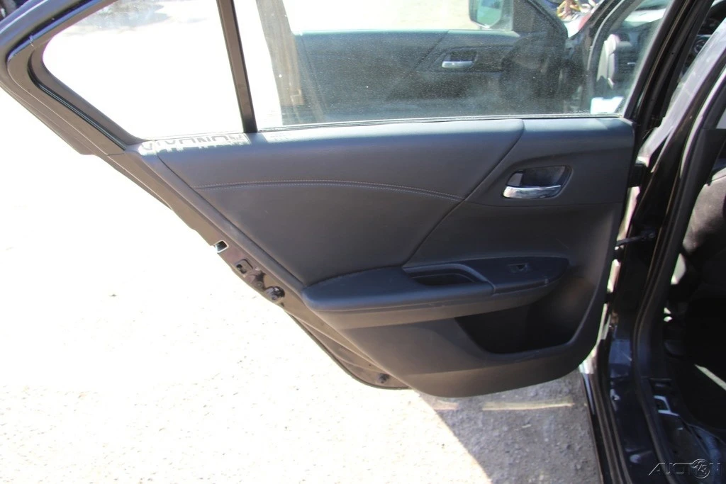 2015 Honda Accord 9th Gen - Image 20 of 21