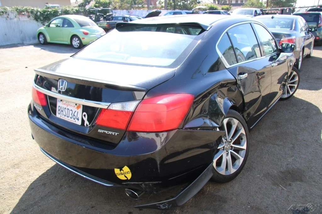 2015 Honda Accord 9th Gen - Image 7 of 21