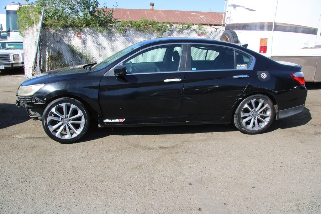 2015 Honda Accord 9th Gen - Image 3 of 21