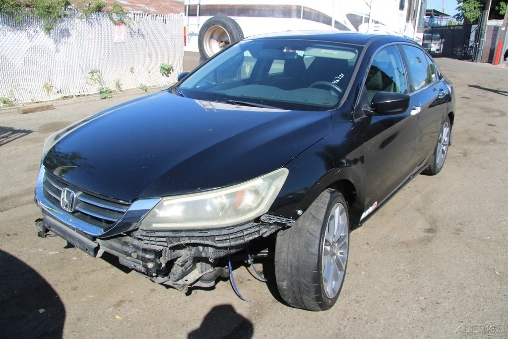 2015 Honda Accord 9th Gen - Image 2 of 21