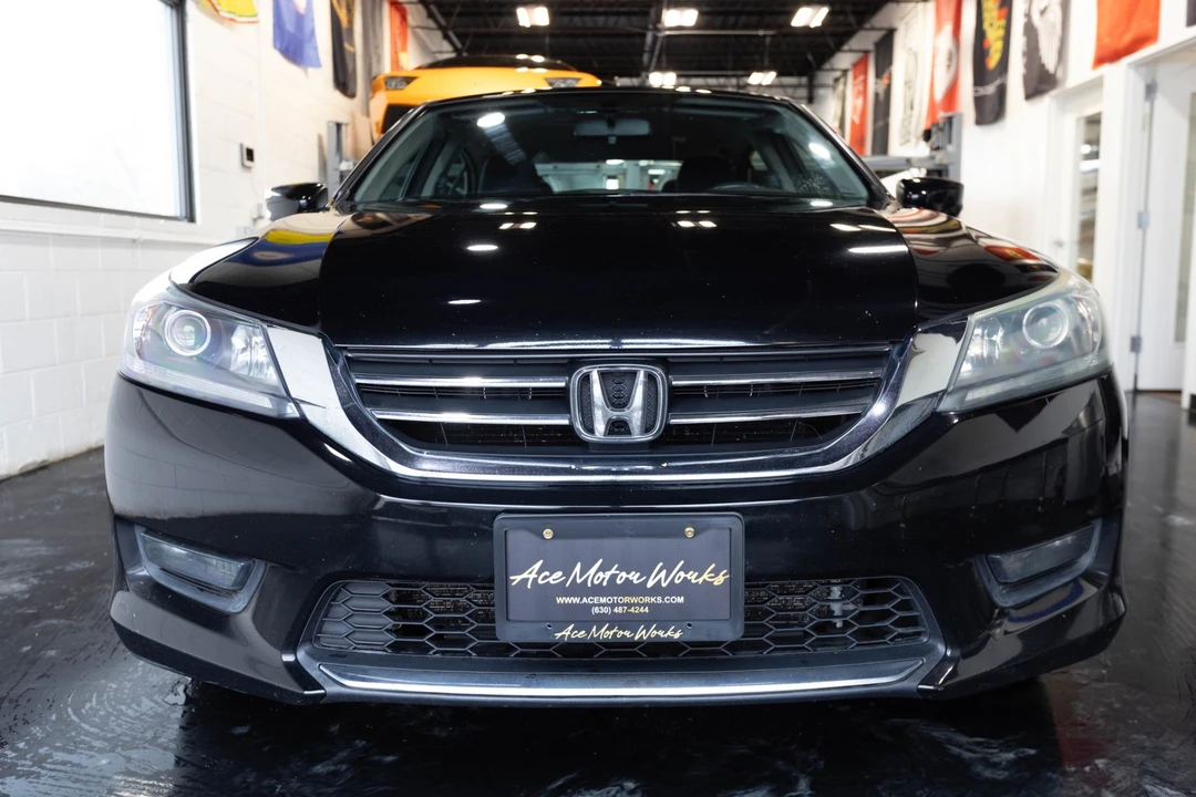 2015 Honda Accord 9th Gen - Image 17 of 21