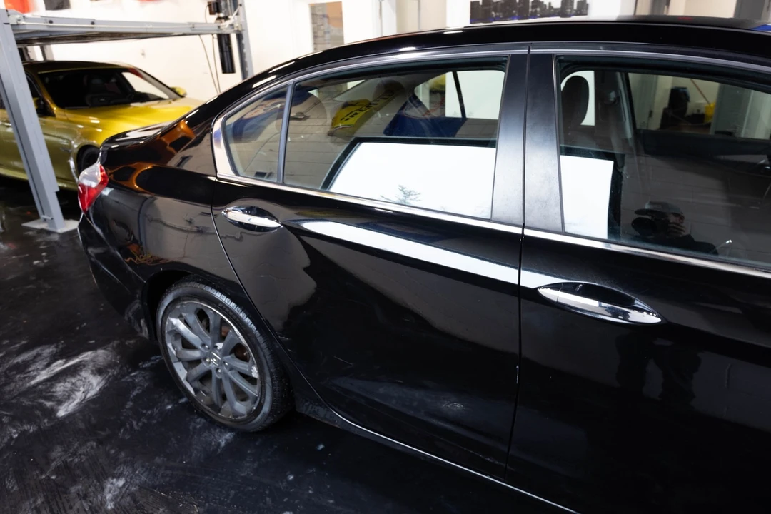 2015 Honda Accord 9th Gen - Image 10 of 21