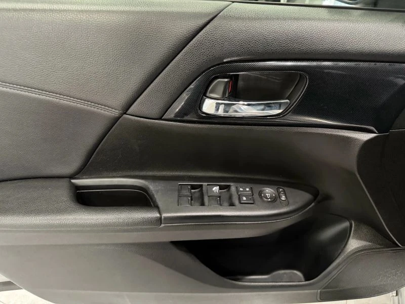 2015 Honda Accord 9th Gen - Image 6 of 12