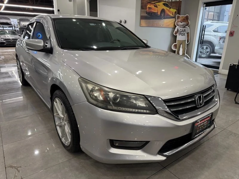 2015 Honda Accord 9th Gen - Image 4 of 12