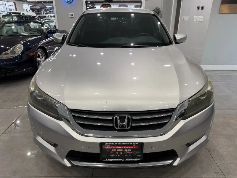 2015 Honda Accord 9th Gen - Image 5 of 12